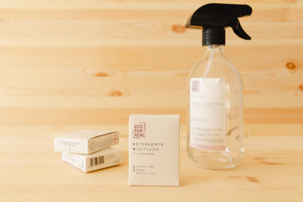 Kit detergente con dispenser in vetro