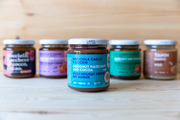 Crema con Cocco Nocciole e Cacao